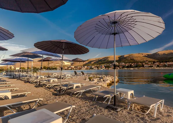 Brown House & Hotel Trogir