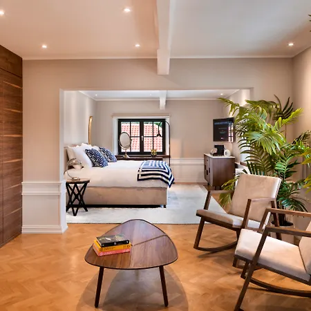 Hotel Brown House & Trogir