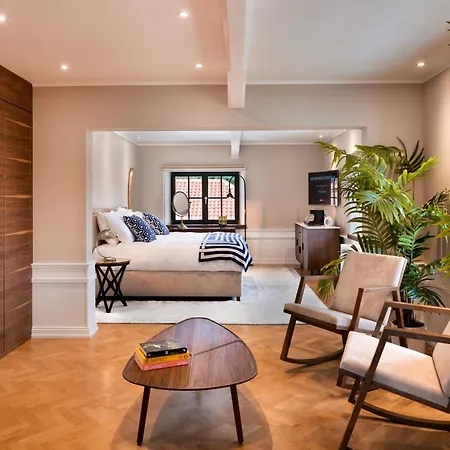 Resort Brown House & Trogir