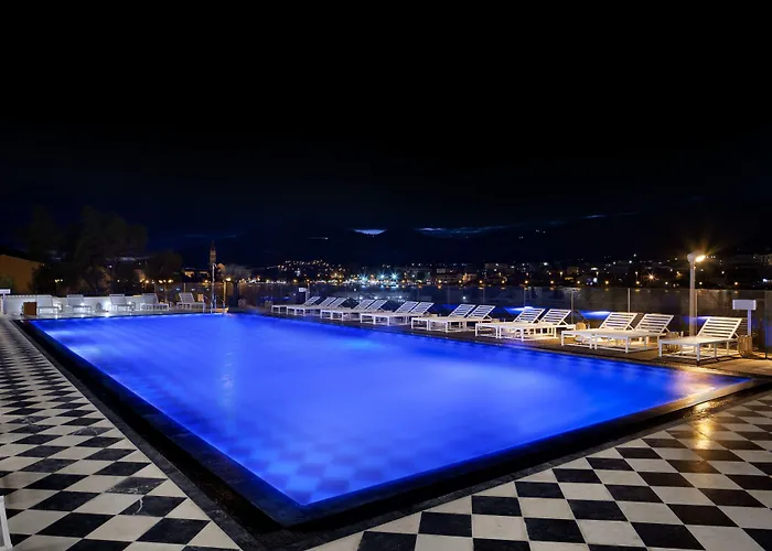 ホテル Brown House & 4*