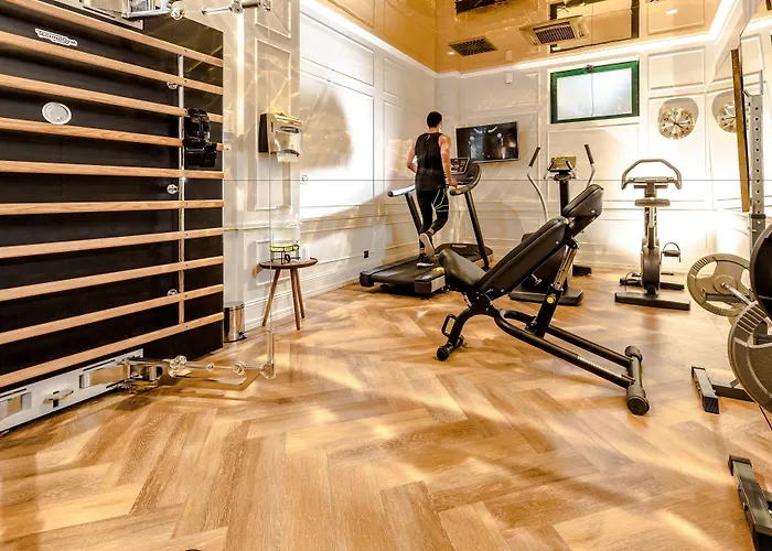 ホテル Brown House &