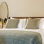 Brown House & 4* Trogir