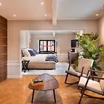 Hotell Brown House & Trogir