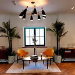 Hotell Brown House &