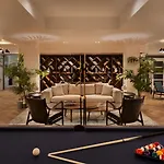 Hotell Brown House & 4*